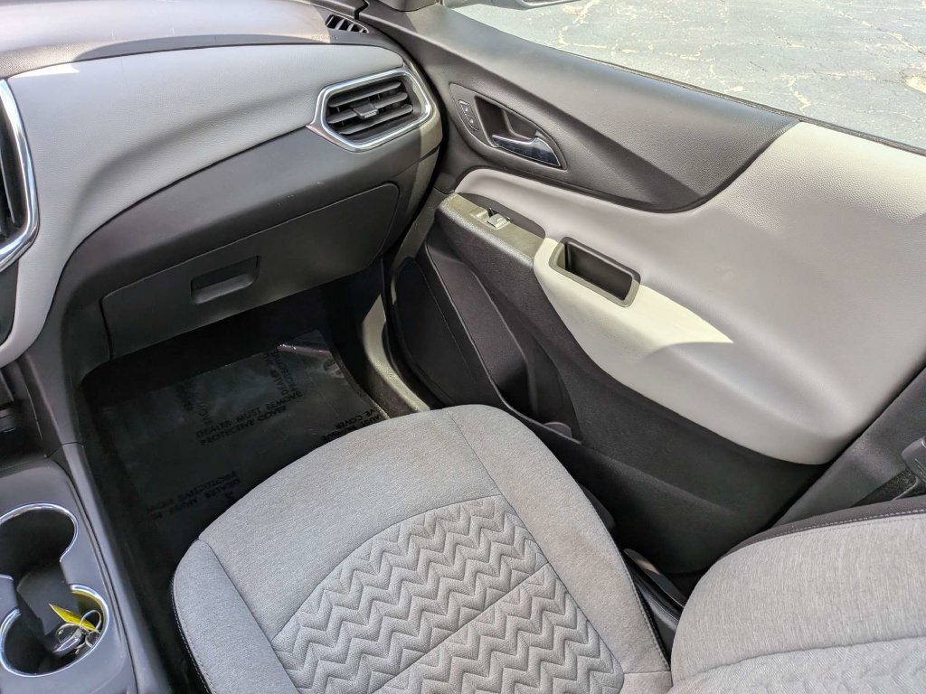 Used 2023 Chevrolet Equinox LT FWD image 16