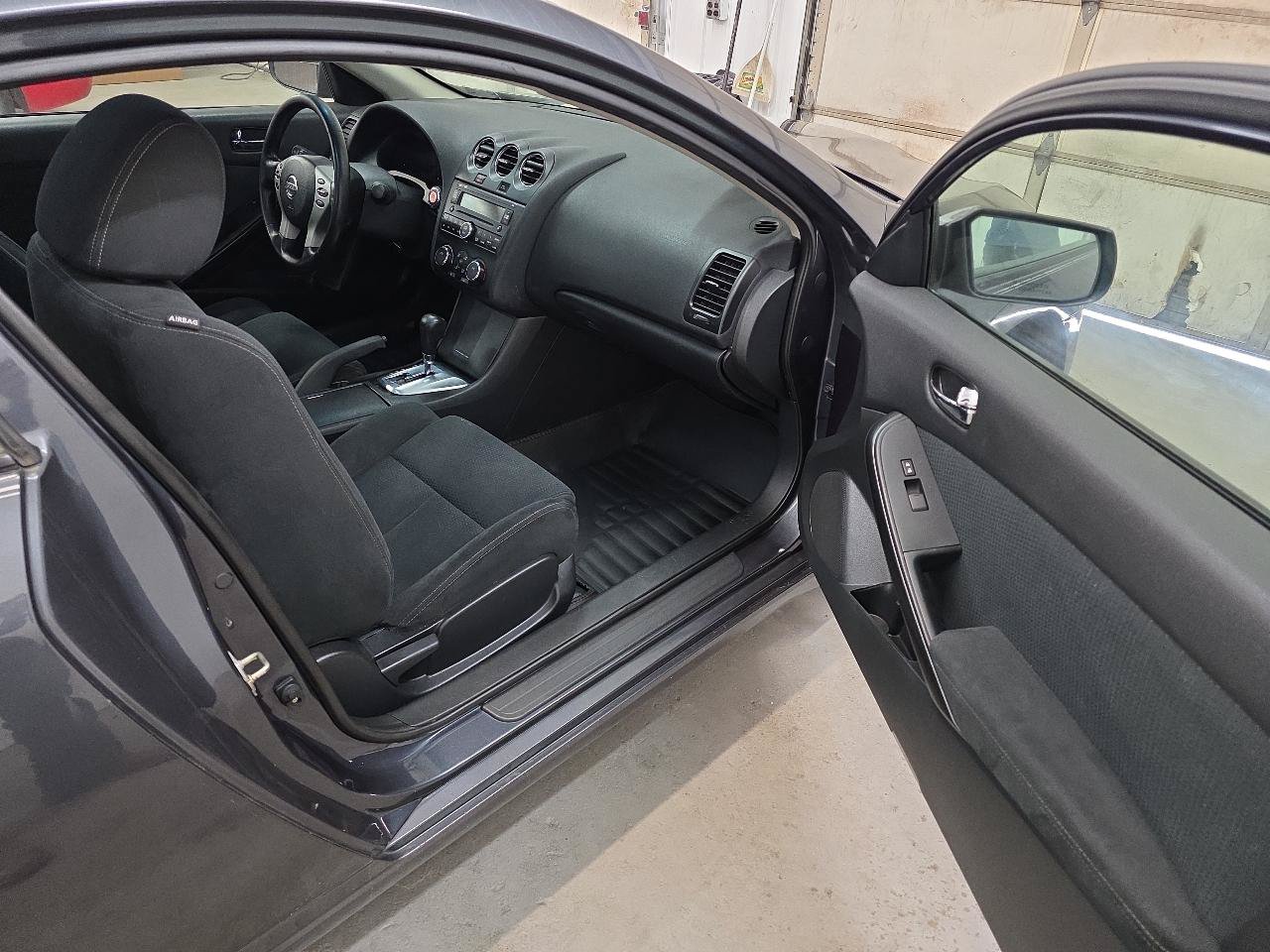 Used 2013 Nissan Altima 2.5 S FWD image 26
