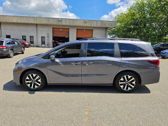 Certified 2026 Honda Odyssey EX-L image 3