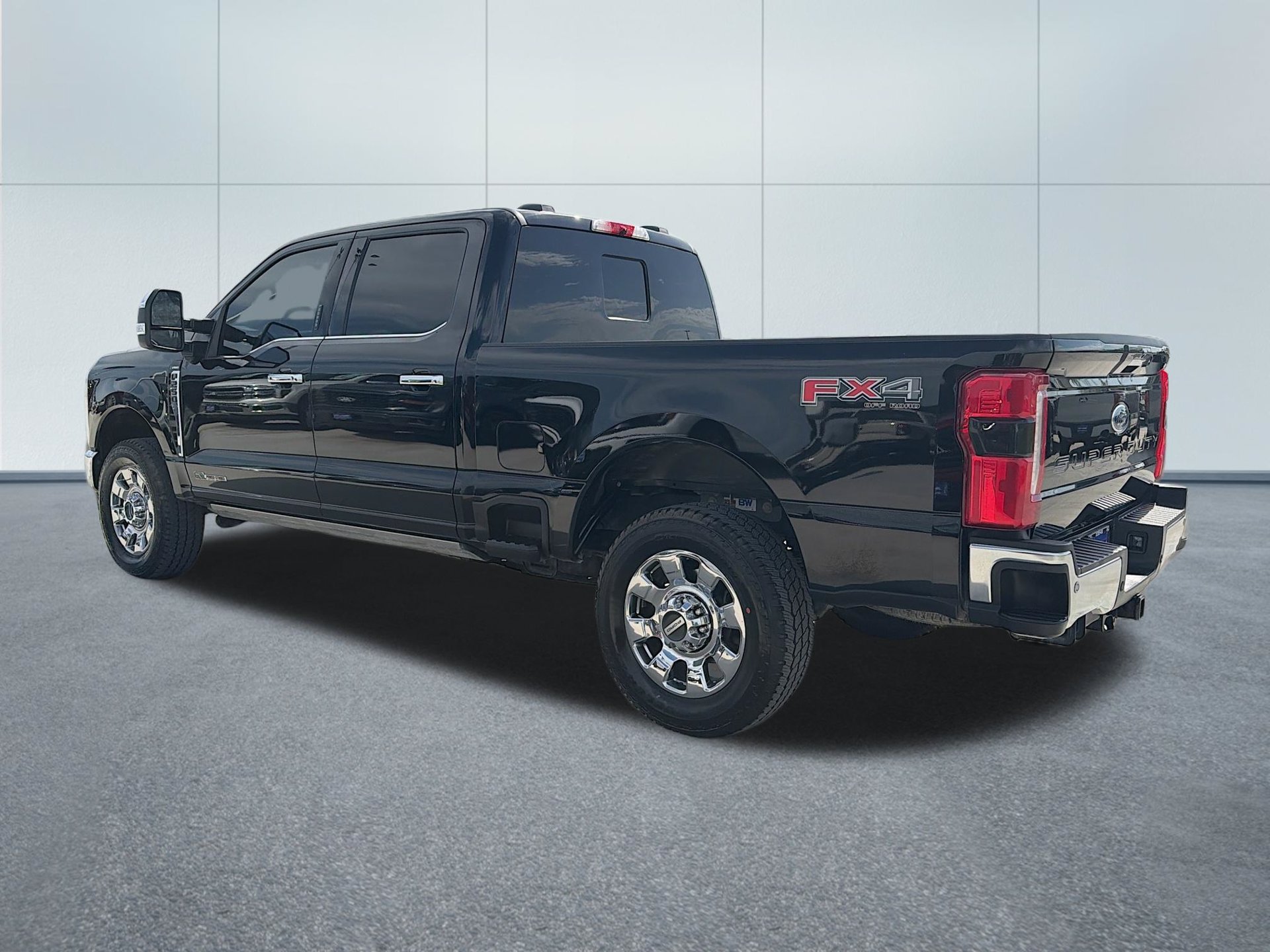 Certified 2024 Ford F250 Lariat w/ Lariat Ultimate Package AWD/4WD image 9