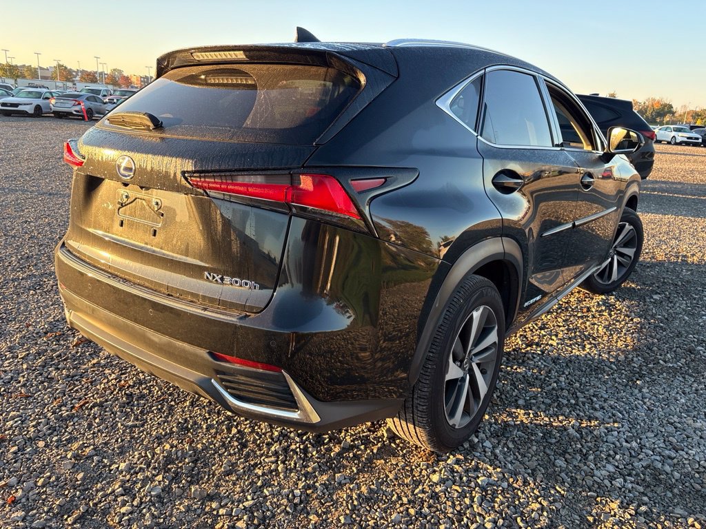 Used 2018 Lexus NX 300h AWD w/ Luxury Package image 13