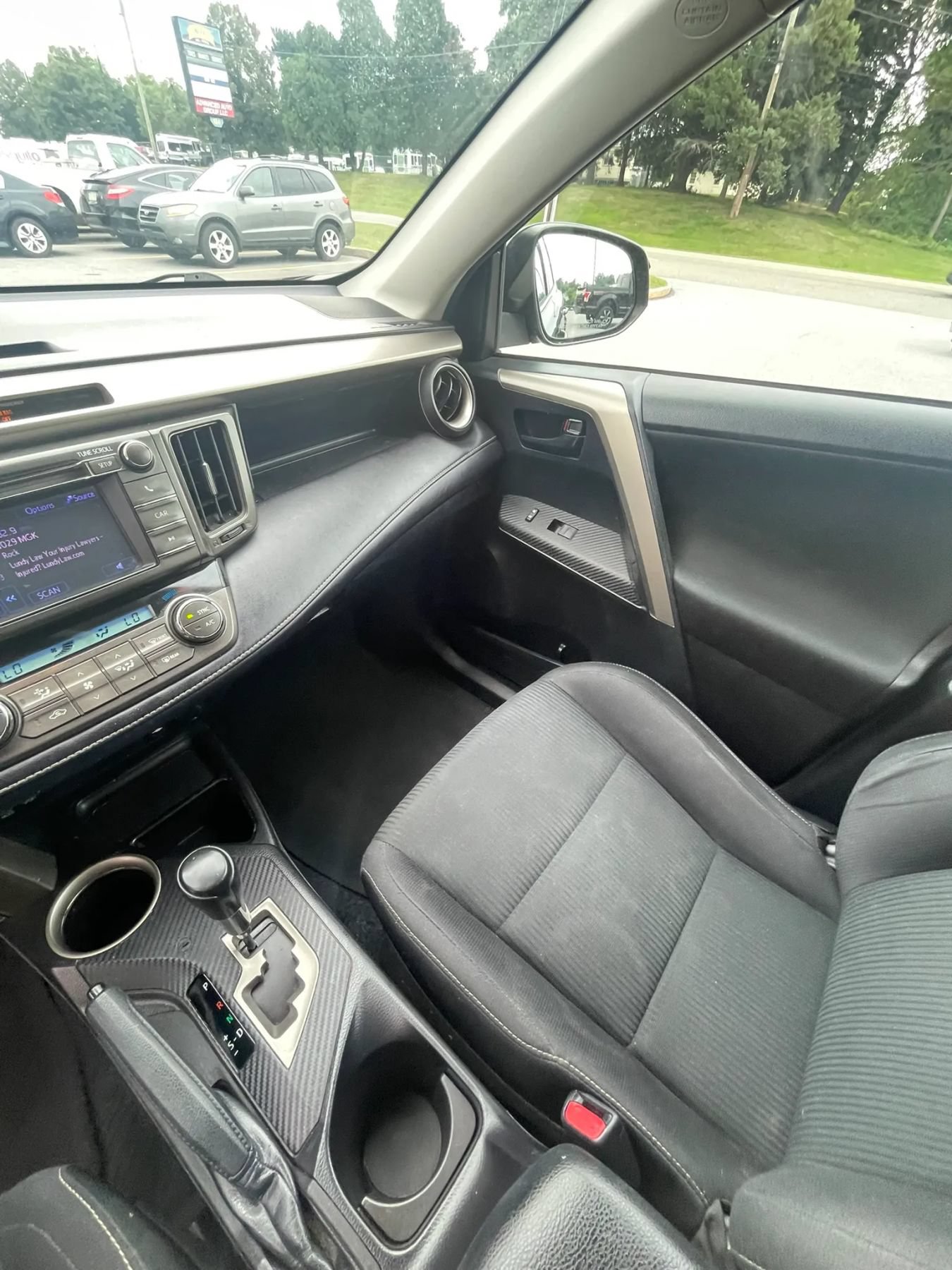 Used 2013 Toyota RAV4 XLE AWD/4WD image 52