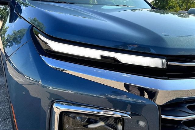 Used 2024 Chevrolet Traverse LT w/ Trailering Package FWD image 29