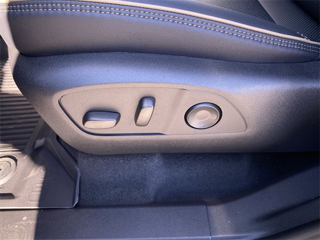 New 2026 Chevrolet Traverse High Country w/ LPO, Floor Liner Package image 25