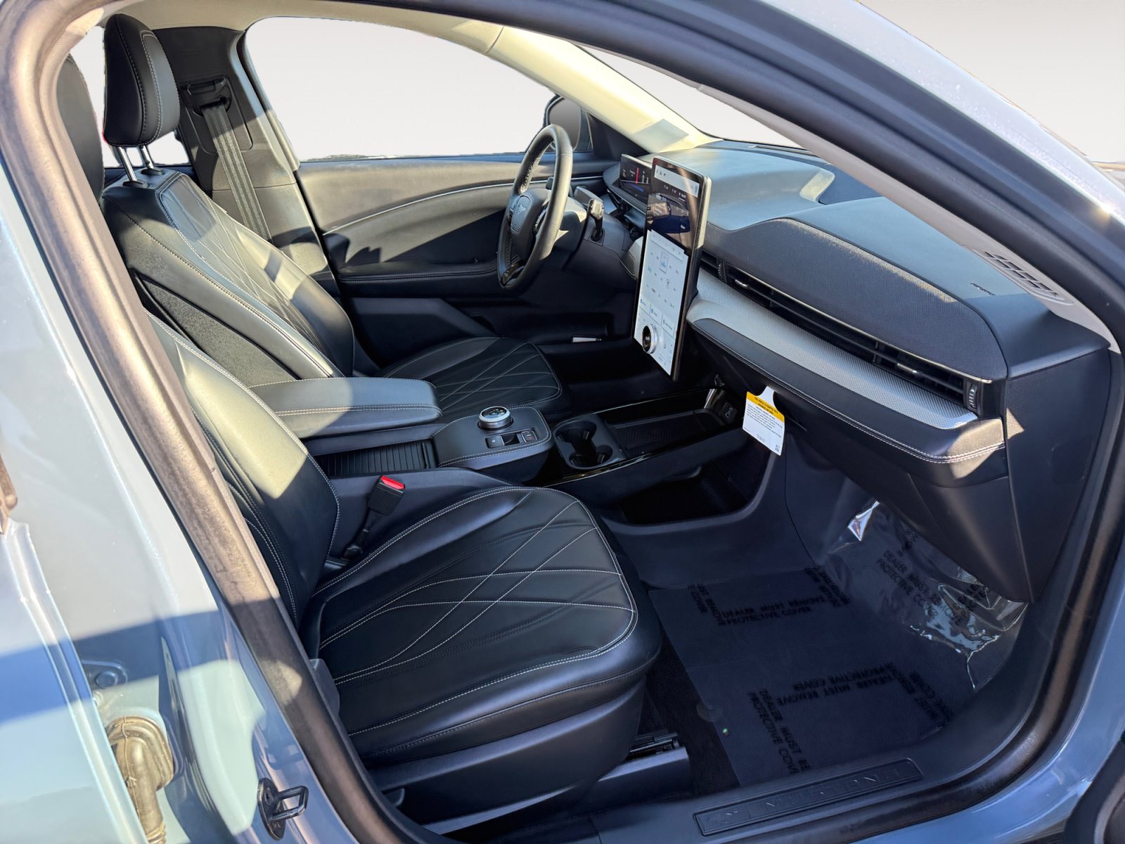 Used 2023 Ford Mustang Mach-E Select RWD image 19