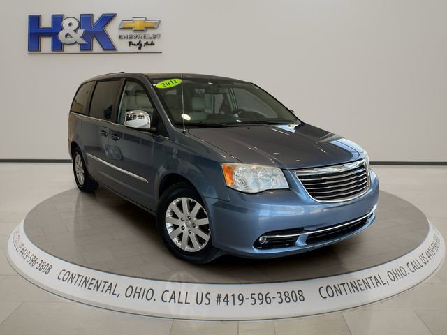 Used 2011 Chrysler Town & Country Touring-L w/ Entertainment Group #2 FWD image 1