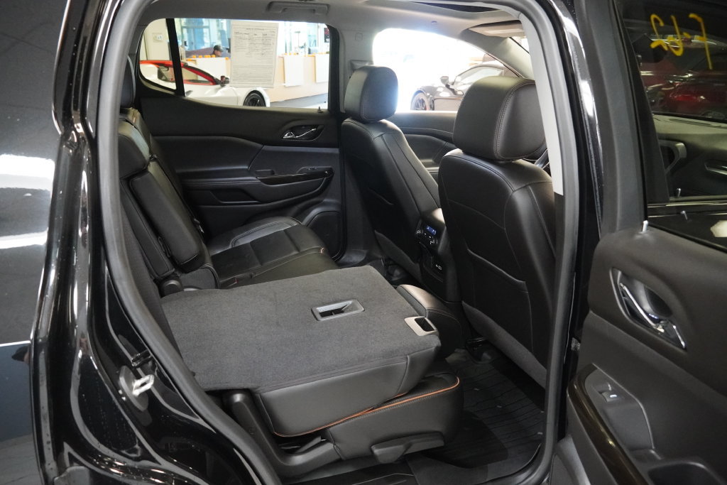 Used 2021 GMC Acadia AT4 w/ LPO, Floor Liner Package AWD/4WD image 25
