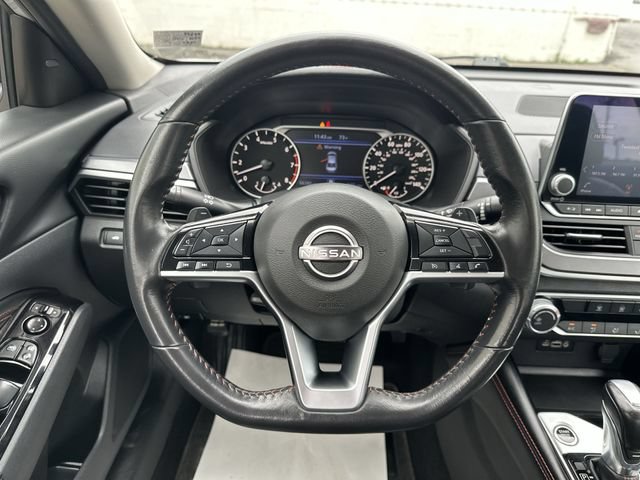 Used 2023 Nissan Altima 2.5 SR FWD image 13
