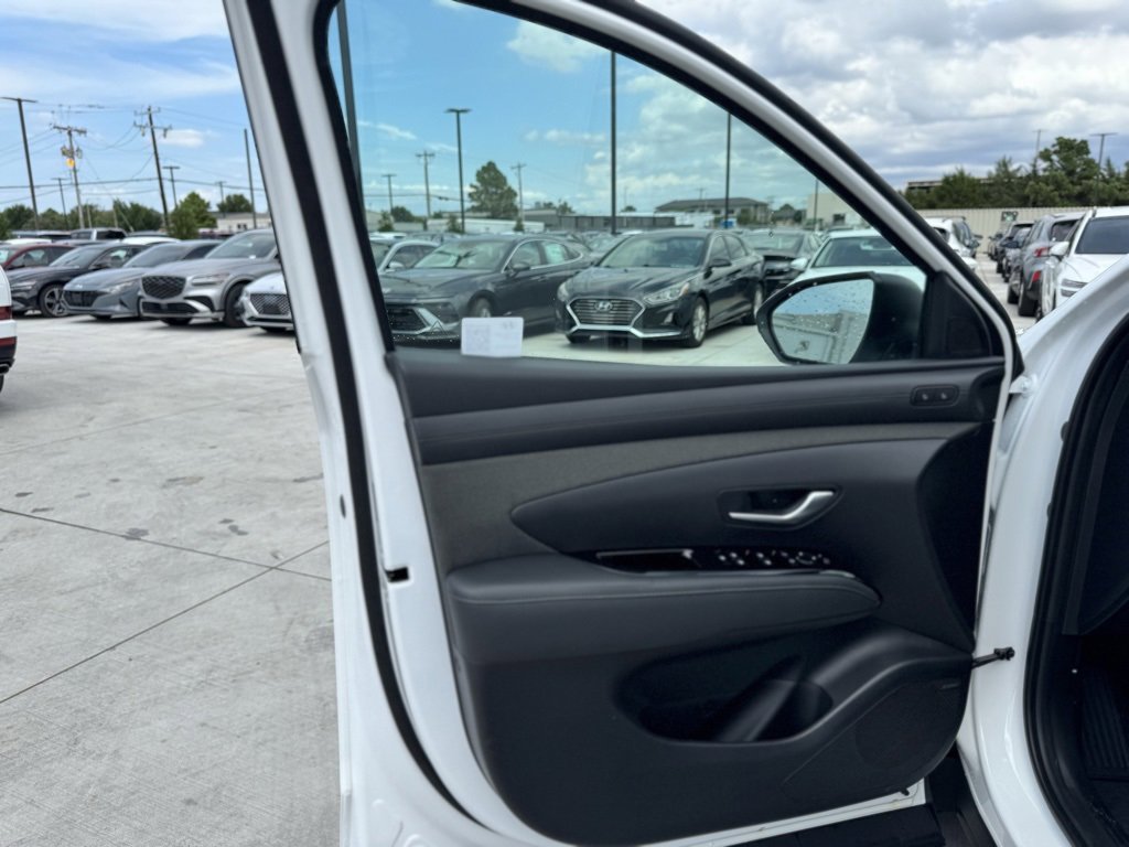 New 2025 Hyundai Santa Cruz Limited image 16