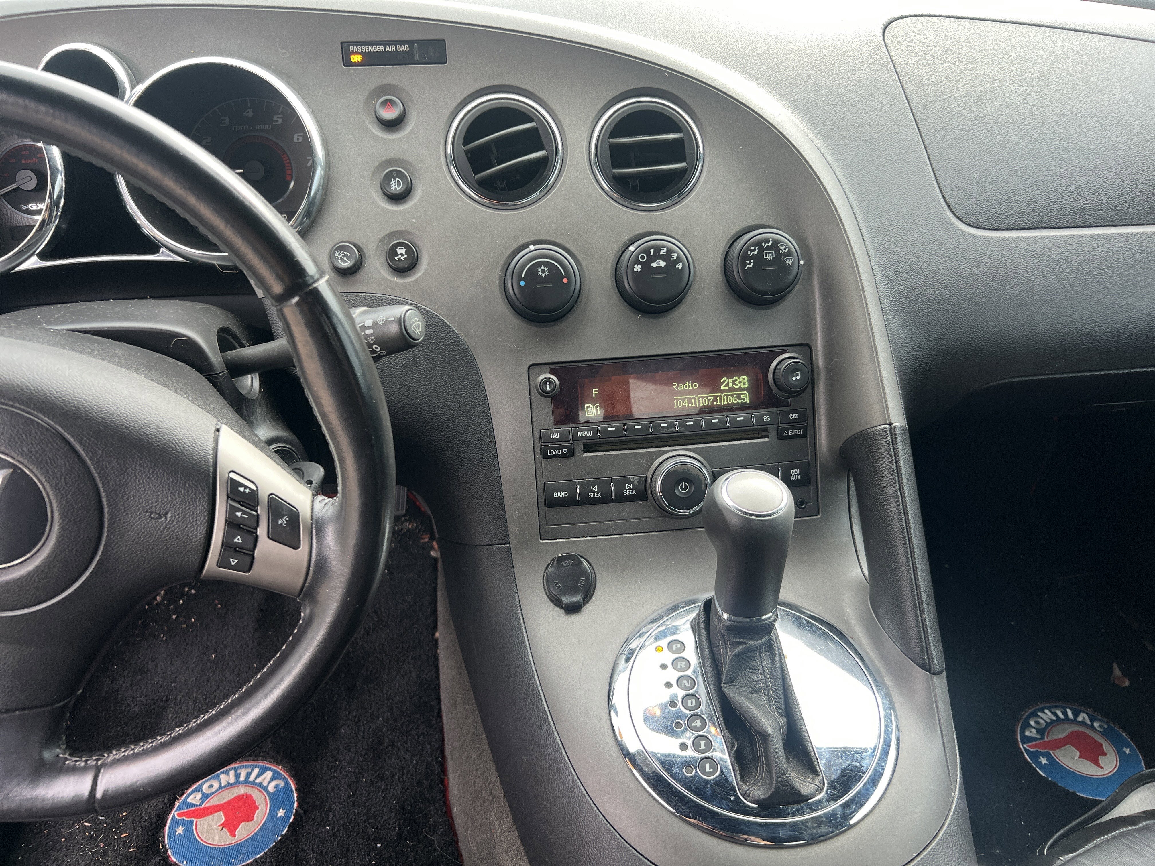 Used 2008 Pontiac Solstice GXP w/ Premium Package image 31