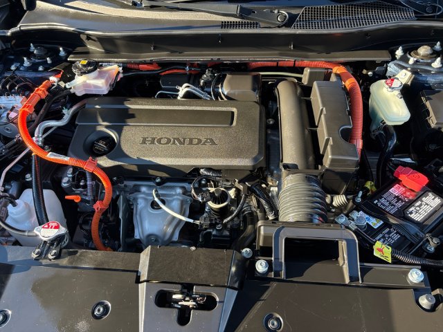 Used 2025 Honda CR-V Sport-L image 9