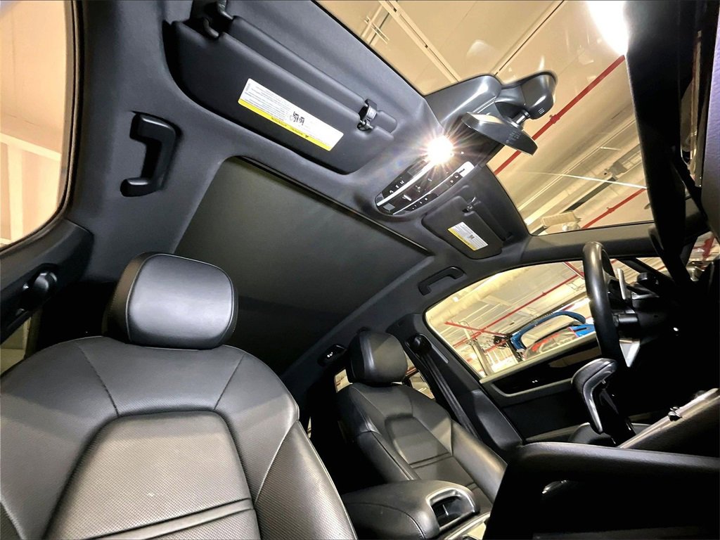 Certified 2022 Porsche Cayenne E-Hybrid image 27