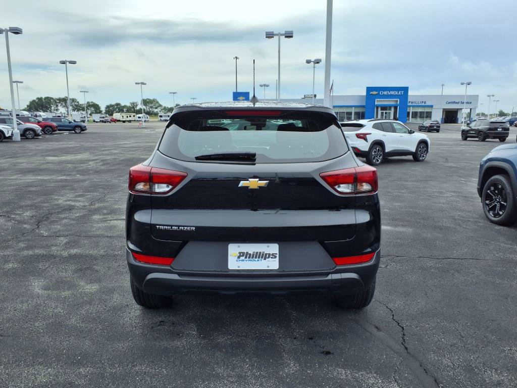 New 2026 Chevrolet TrailBlazer LS image 3
