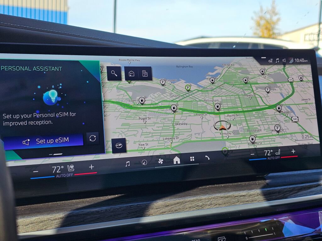 Used 2024 BMW 740i xDrive image 30