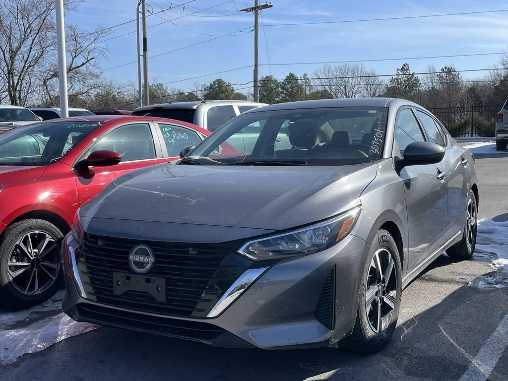 Used 2024 Nissan Sentra SV image 3