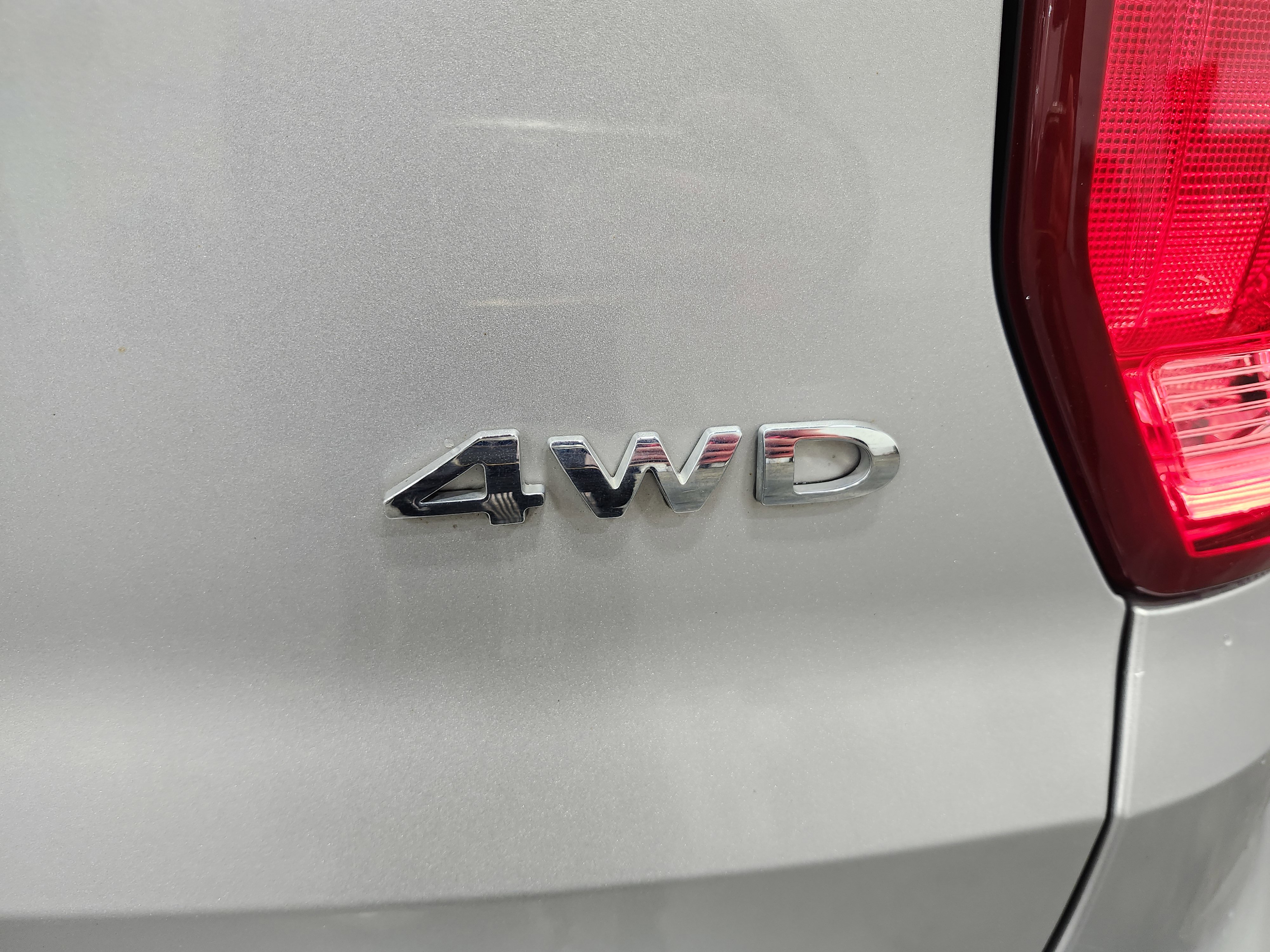 Used 2017 Ford Explorer XLT AWD/4WD image 22