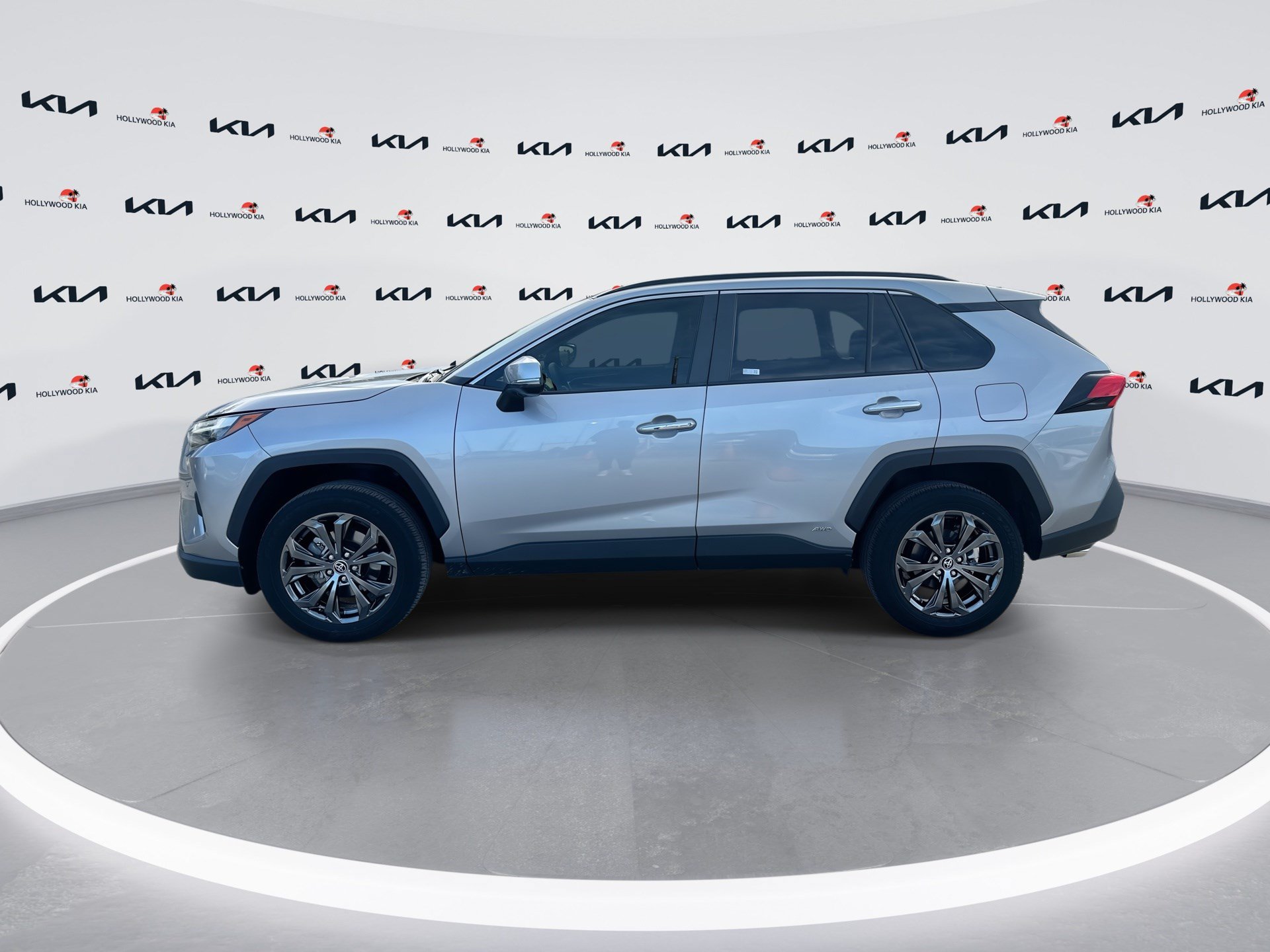 Used 2024 Toyota RAV4 Limited AWD/4WD image 5