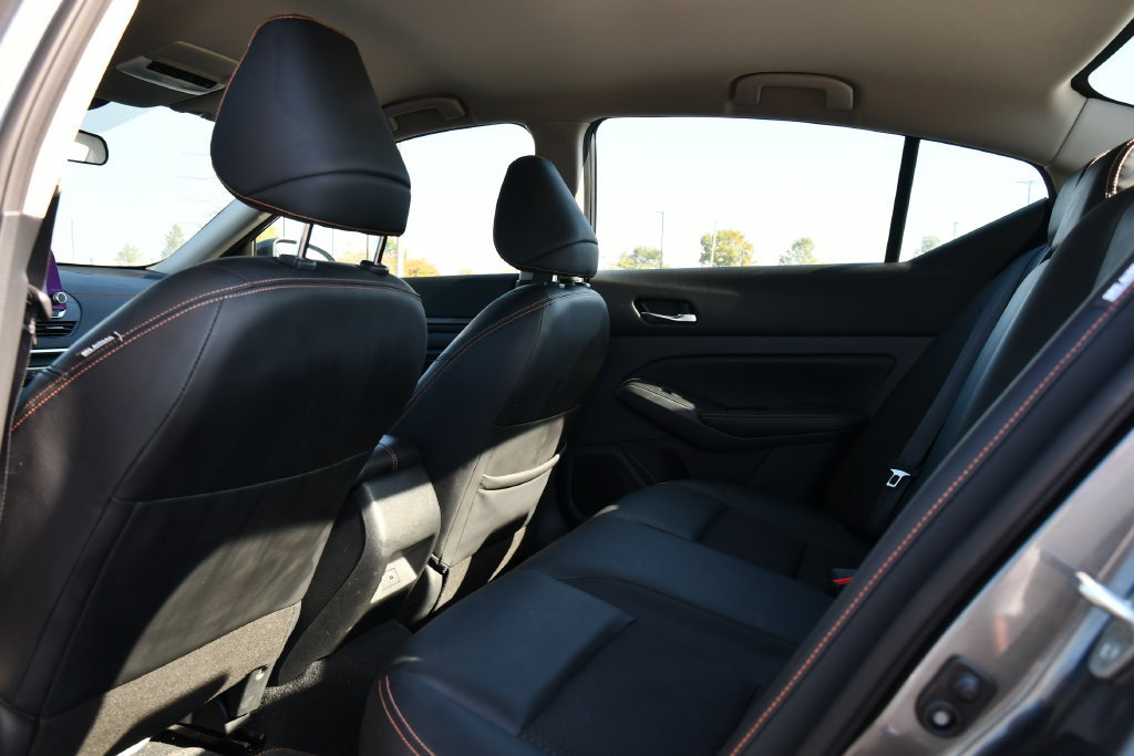 Used 2022 Nissan Altima 2.5 SR FWD image 19