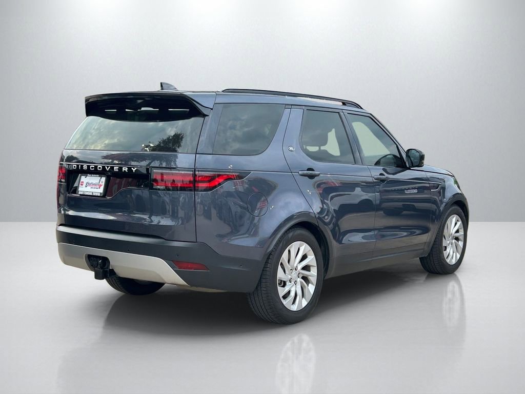 Used 2024 Land Rover Discovery S AWD/4WD image 5