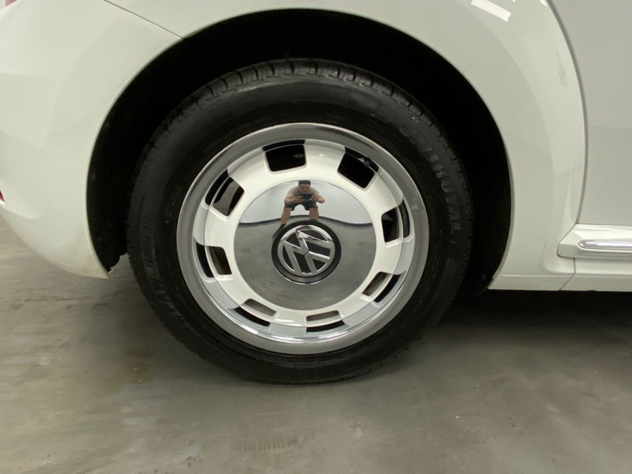 Used 2018 Volkswagen Beetle 2.0T Coast FWD image 26