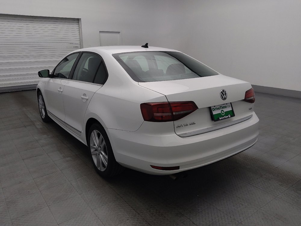 Used 2017 Volkswagen Jetta SEL FWD image 5