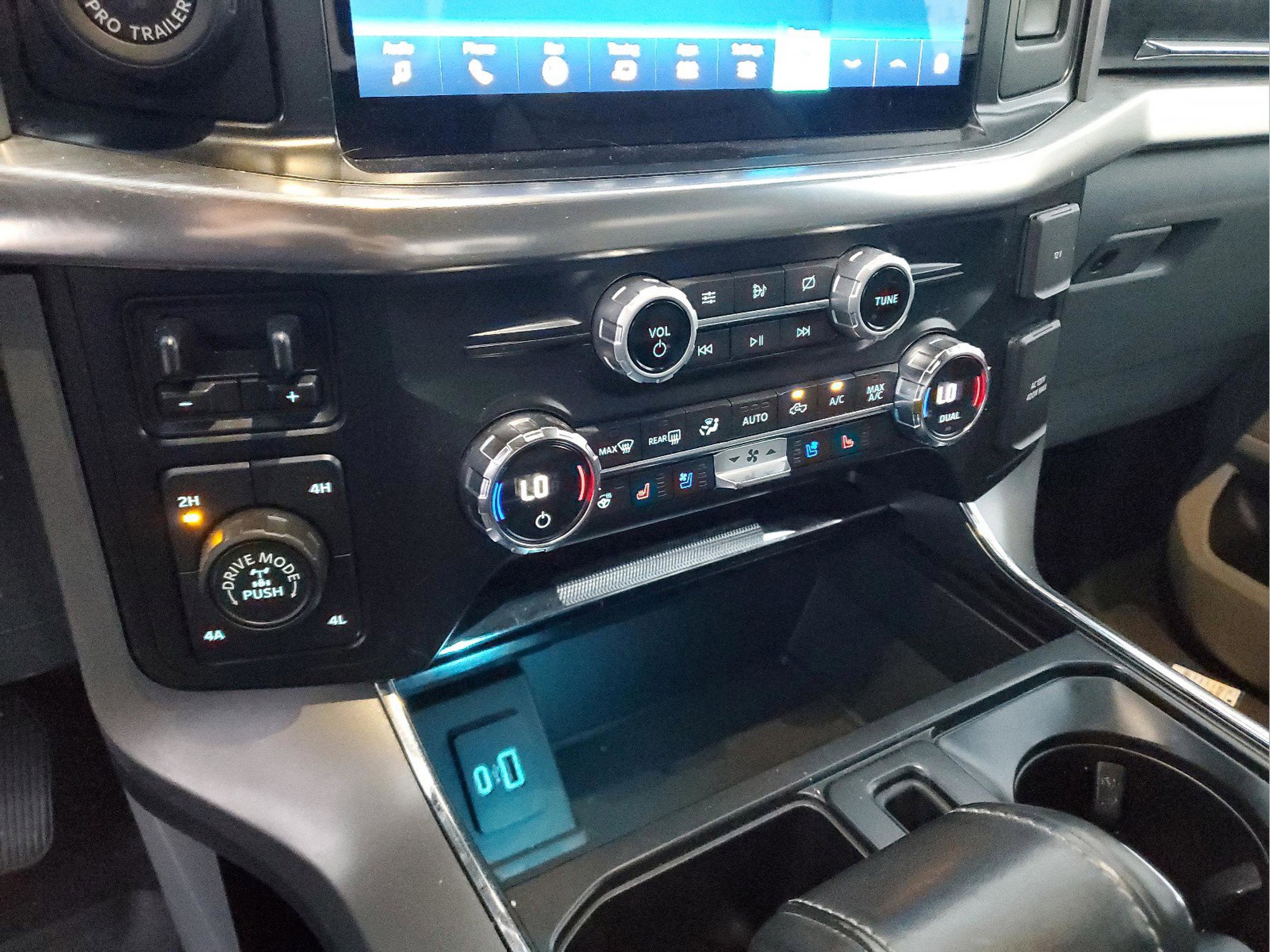 Used 2021 Ford F150 Lariat w/ Equipment Group 502A High image 22