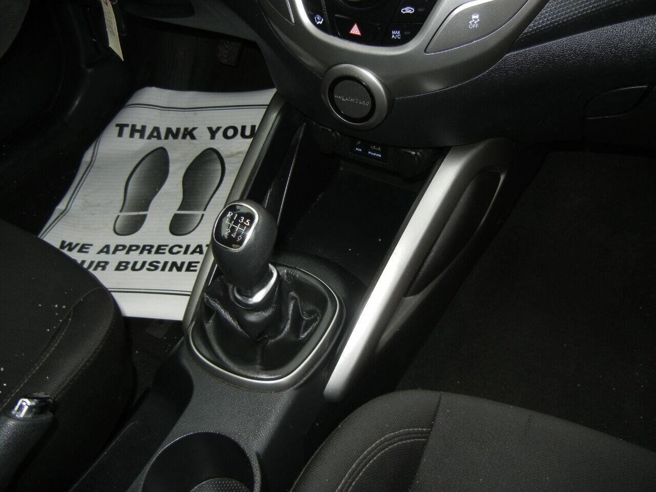 Used 2013 Hyundai Veloster image 16