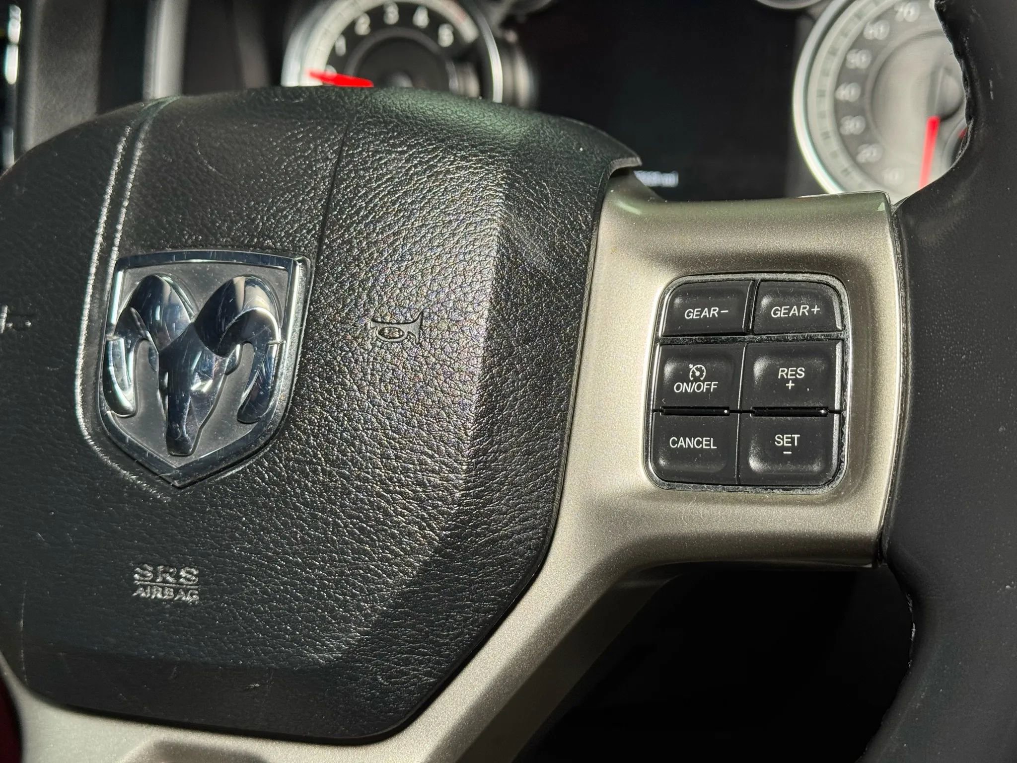 Used 2014 RAM 1500 Laramie image 37