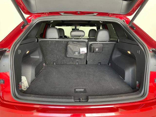 Used 2021 Volkswagen Atlas Cross Sport SE image 8