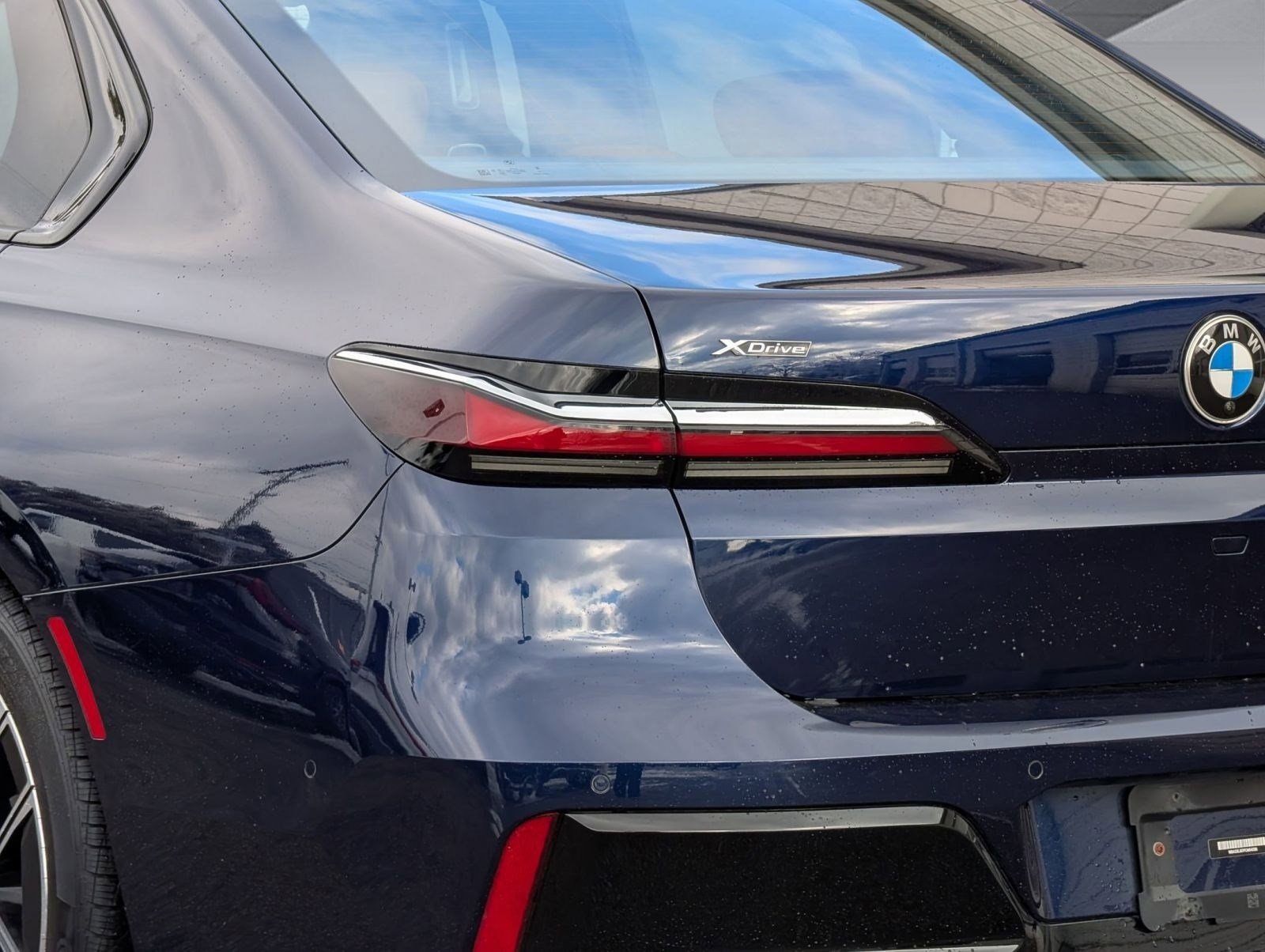 Used 2023 BMW 760i xDrive image 13