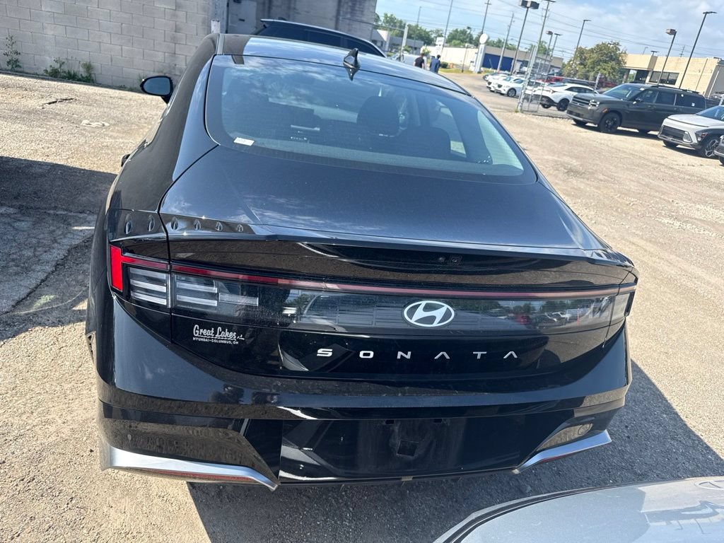 Certified 2026 Hyundai Sonata SEL FWD image 4