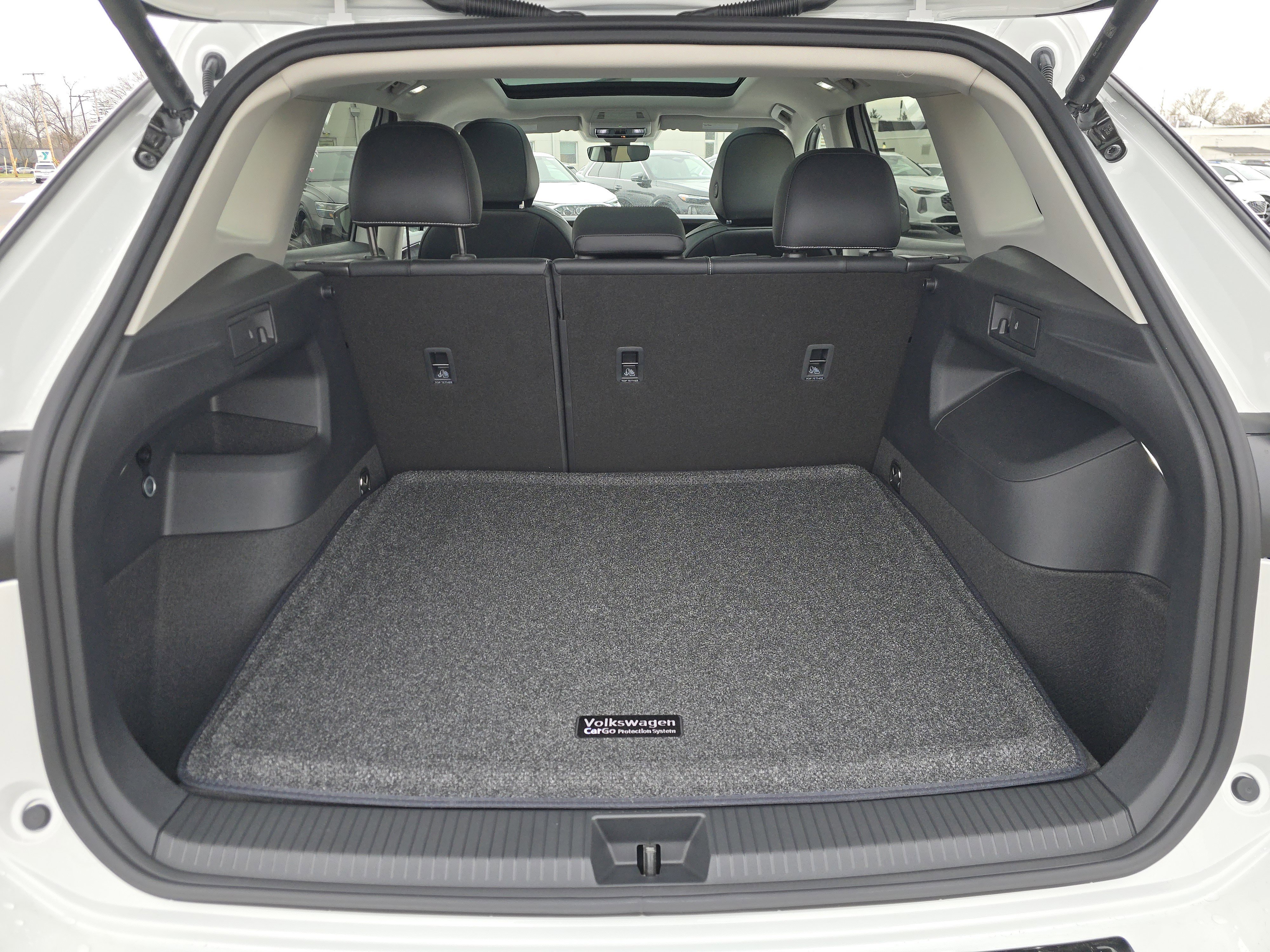 New 2026 Volkswagen Tiguan SE image 14