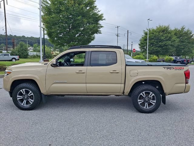 Certified 2017 Toyota Tacoma TRD Sport w/ Premium & Technology Package AWD/4WD image 4