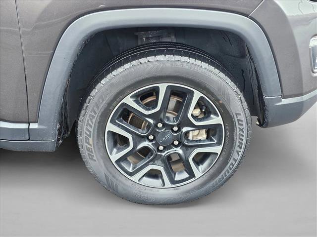Used 2019 Jeep Compass Trailhawk image 9
