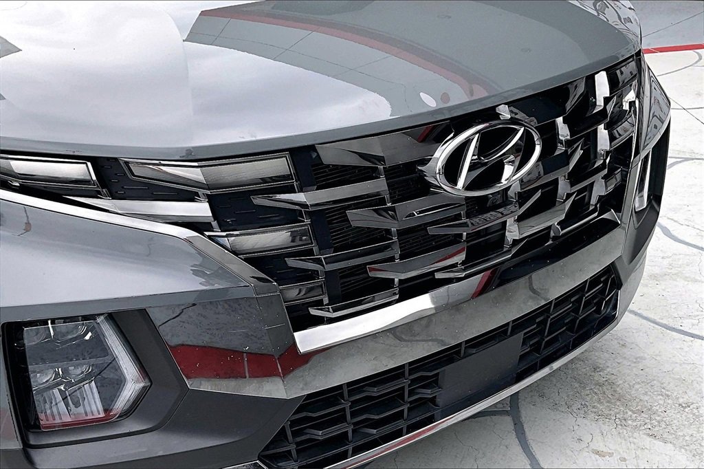 Used 2023 Hyundai Santa Cruz Limited image 35