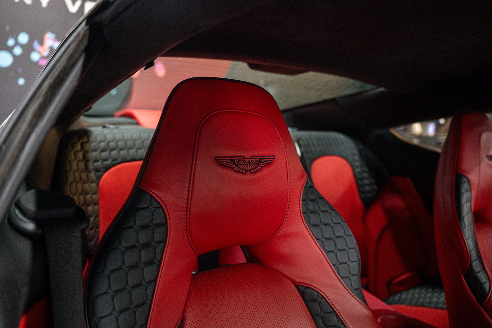 Used 2014 Aston Martin Vanquish Coupe RWD image 10