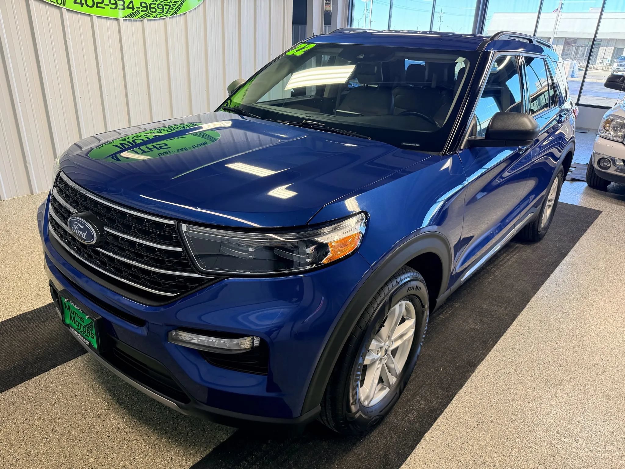 Used 2022 Ford Explorer XLT w/ Equipment Group 202A AWD/4WD image 1