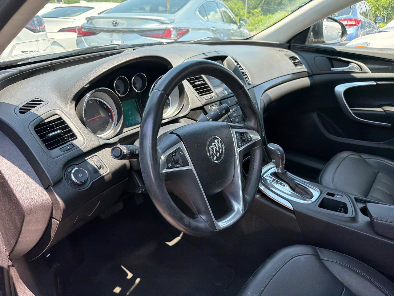 Used 2012 Buick Regal Premium FWD image 11