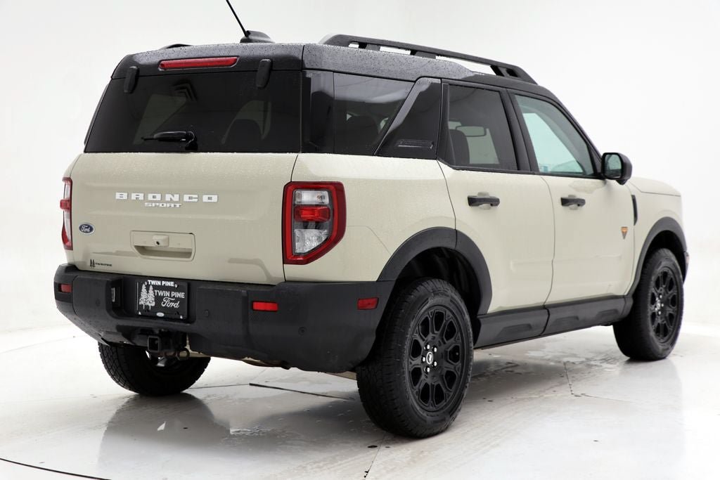 Used 2025 Ford Bronco Sport Badlands AWD/4WD image 8
