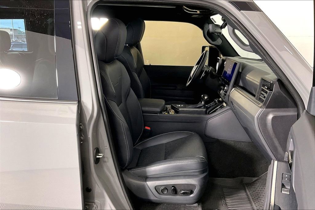 Used 2024 Lexus GX 550 image 10