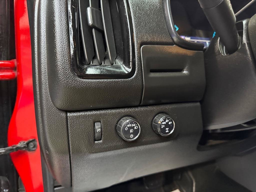 Used 2017 Chevrolet Colorado LT w/ LT Convenience Package AWD/4WD image 21