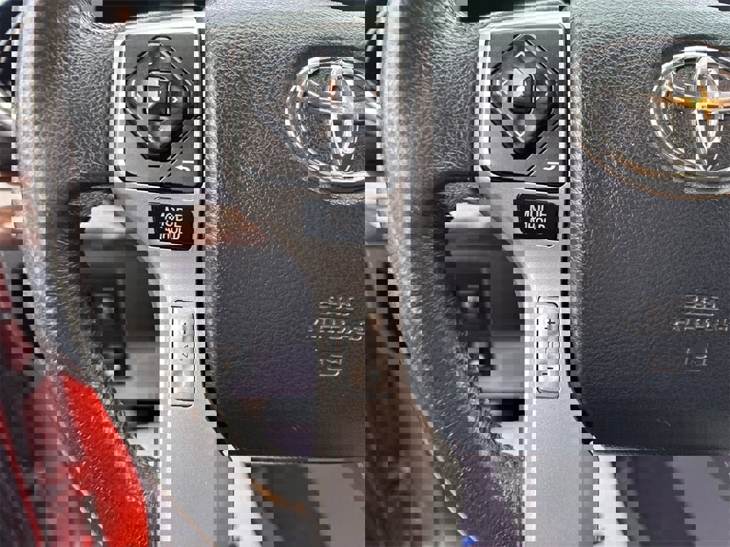 Used 2017 Toyota Tundra Limited image 19