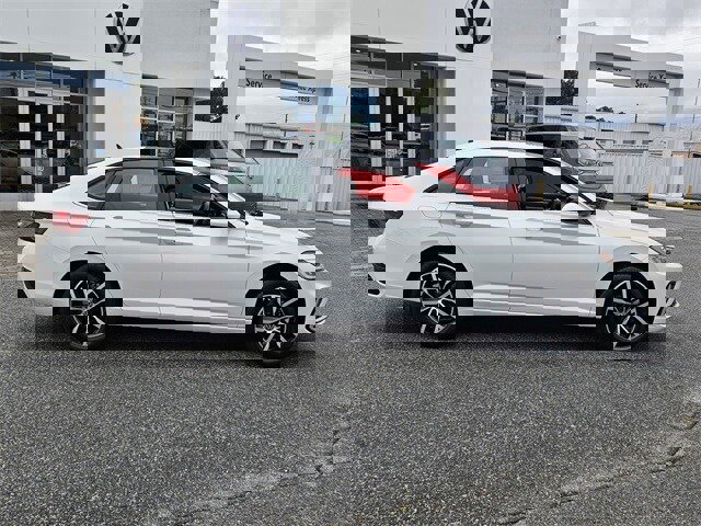 New 2026 Volkswagen Jetta SE image 14