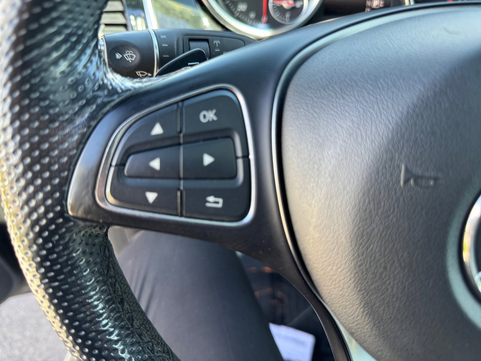 Used 2018 Mercedes-Benz GLE 350 4MATIC image 16