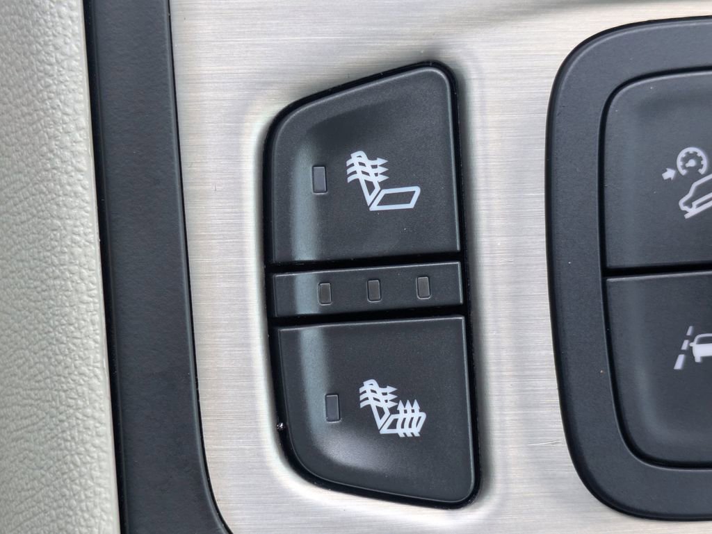 Used 2022 GMC Terrain Denali AWD/4WD image 23