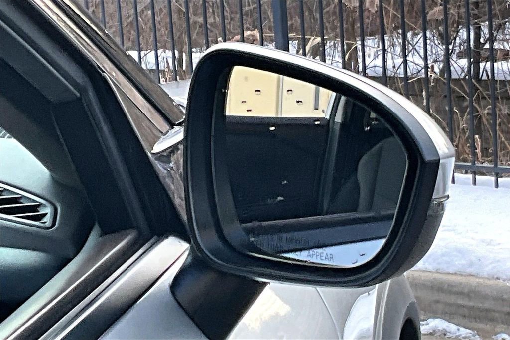 Used 2021 Nissan Rogue SV image 22