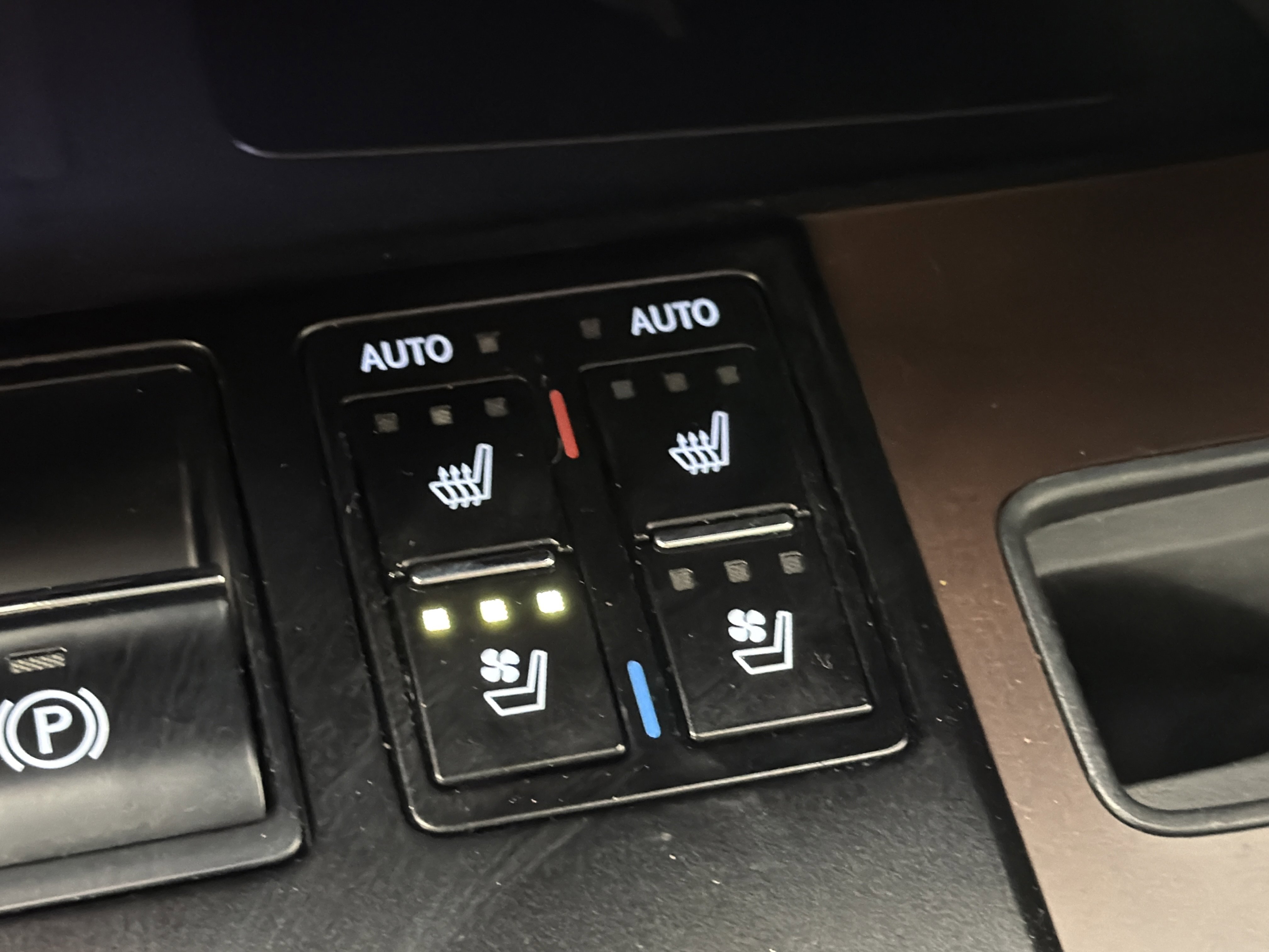 Used 2021 Lexus RX 350 AWD w/ Premium Package image 18