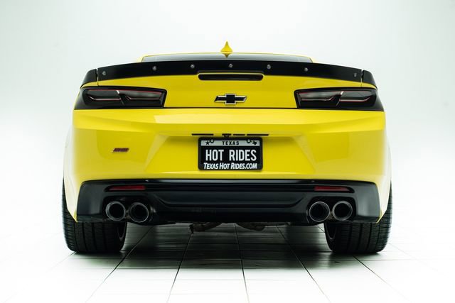 Used 2018 Chevrolet Camaro SS RWD image 16