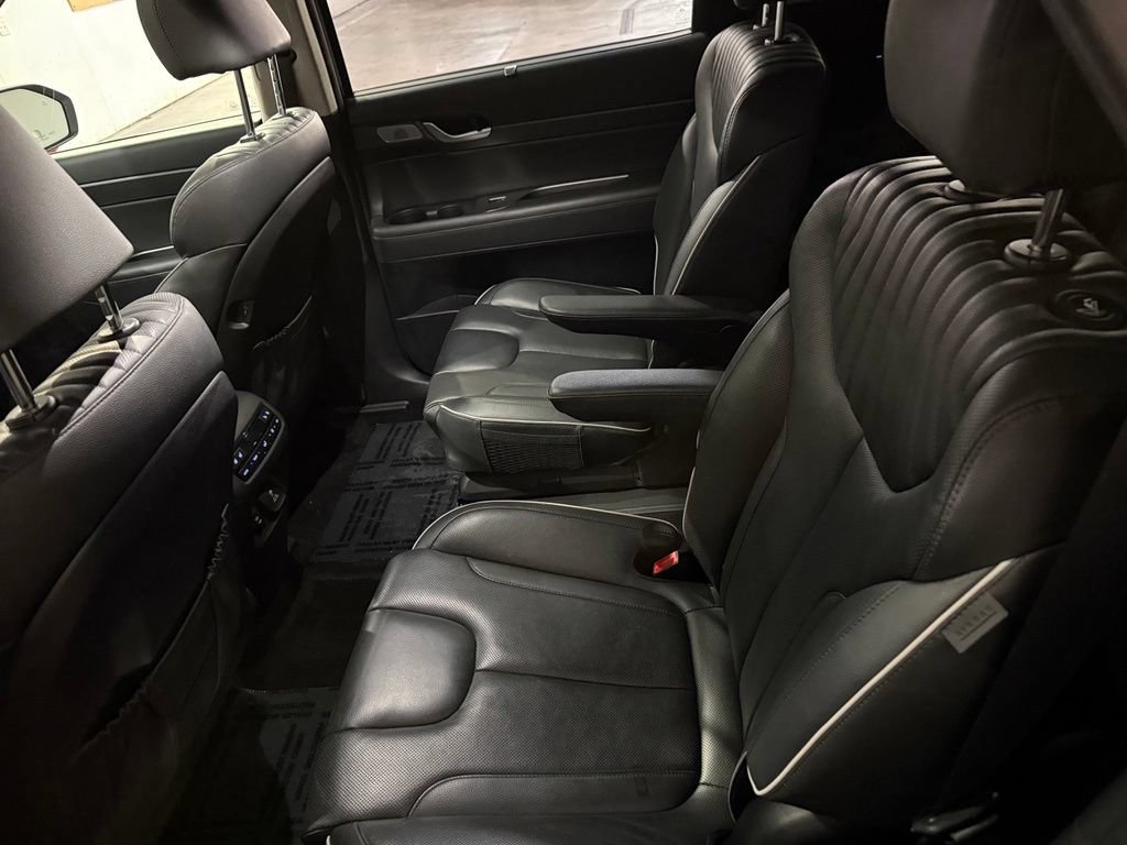 Used 2023 Hyundai Palisade Limited AWD/4WD image 31