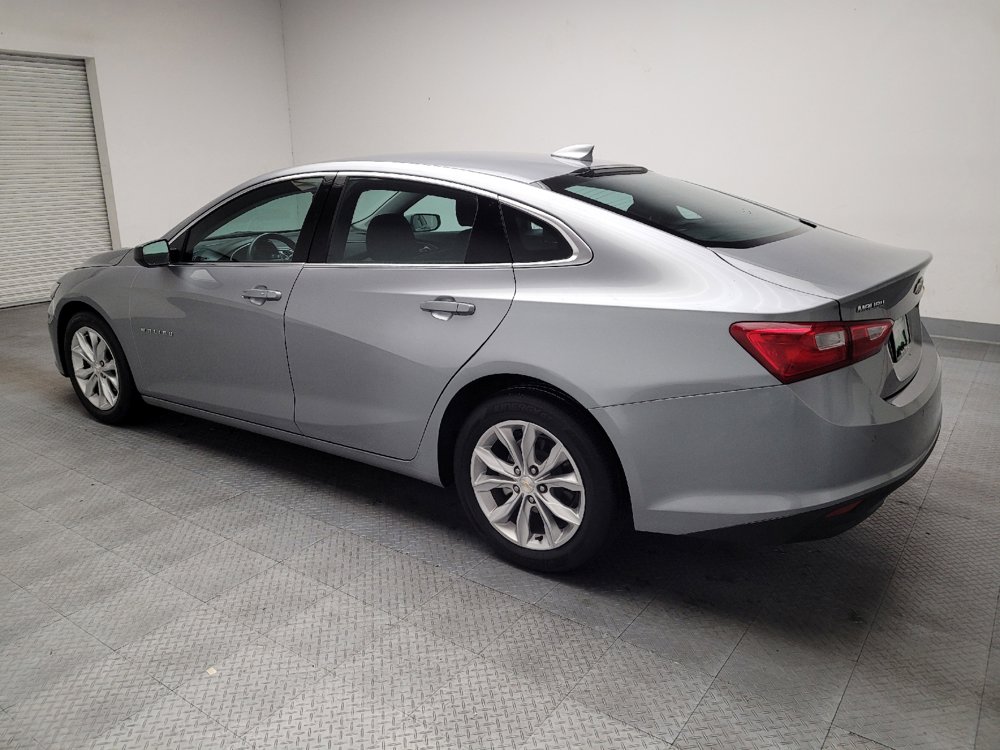 Used 2025 Chevrolet Malibu LT FWD image 3